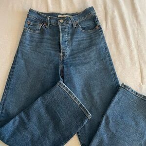 Levi’s Ribcage Jeans